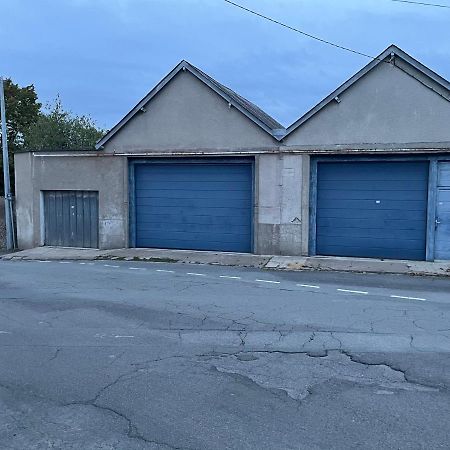 Appartement Chaleureux Au Calme Proche Du Chateau Mauleon Bagian luar foto
