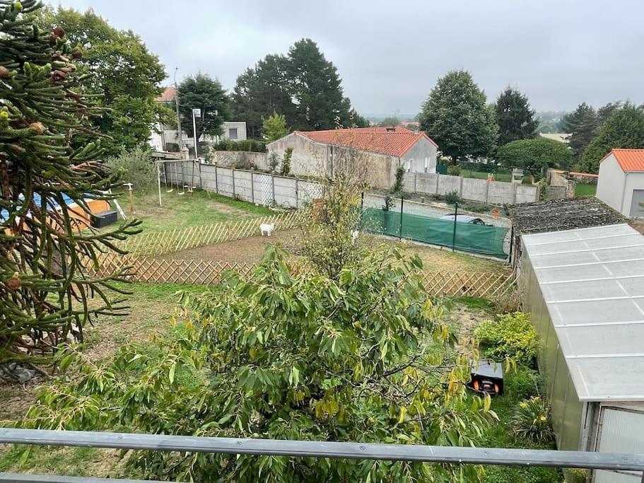 Appartement Chaleureux Au Calme Proche Du Chateau Mauleon Bagian luar foto